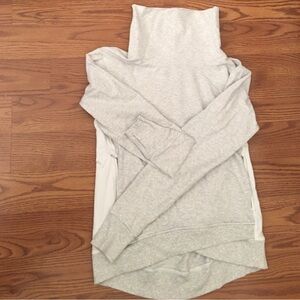 Lululemon Athletica Gray Pullover Sz 6